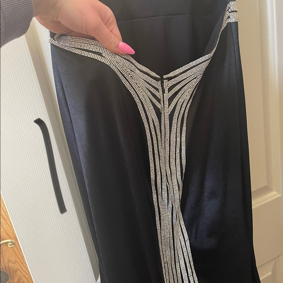 SHERRI HILL PROM DRESS - Picture 5 of 6